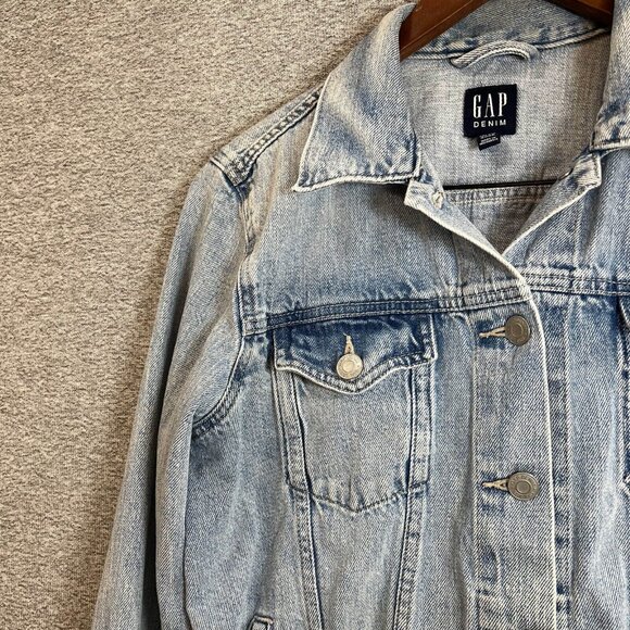 Gap Jean Jacket Womens Size M Blue Light Wash Faded Button Up Pocket Denim - Picture 8 of 15